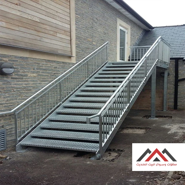 عمل سلم حديد الخبر