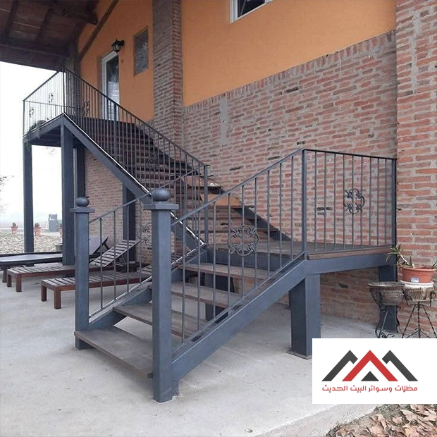 عمل سلم حديد الخبر