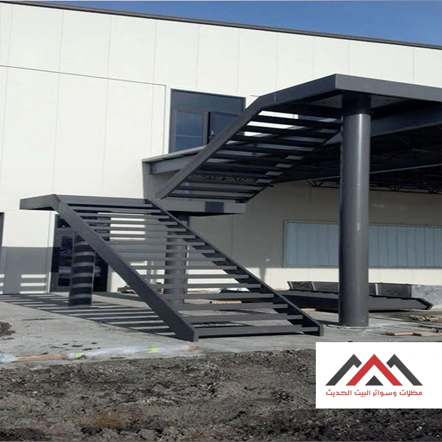 تصميم سلم حديد الشرقية