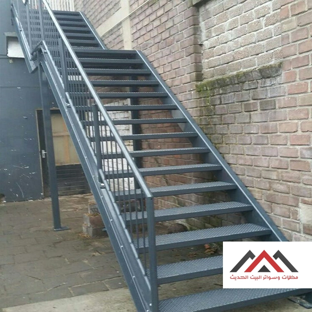 عمل سلم حديد الشرقية