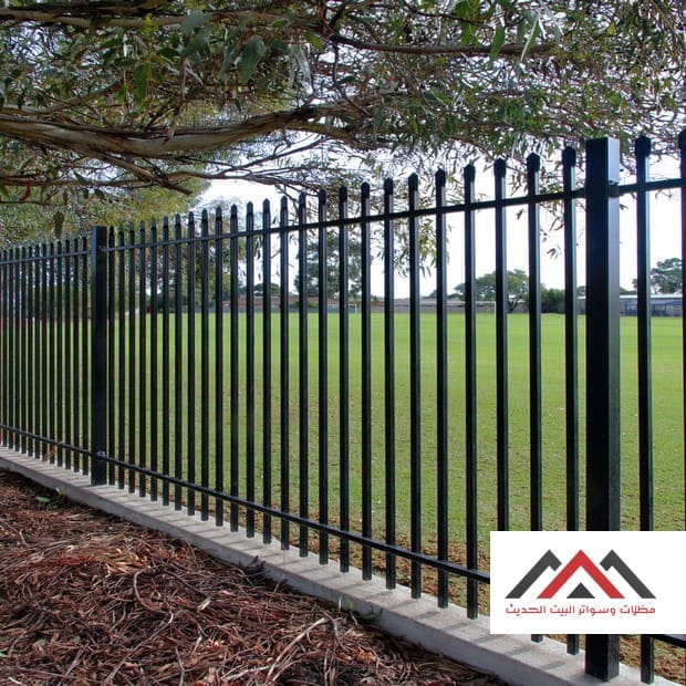 تنفيذ تركيب شبك حديد ملاعب الخبر 